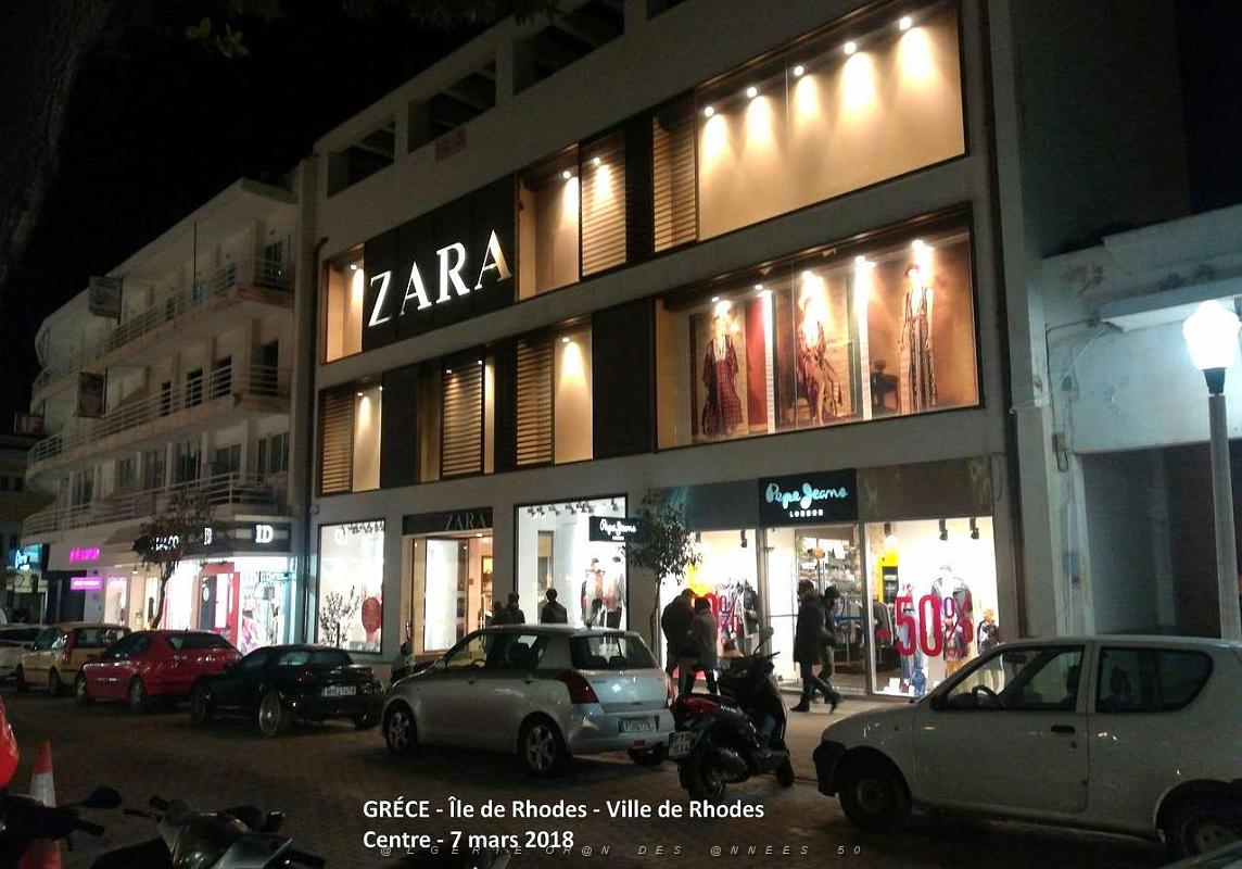 235- Rhodes ville et port d'honneur.jpg